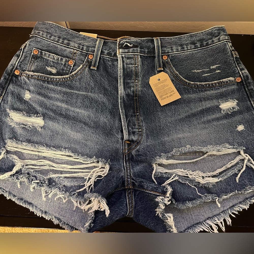 Brand new Levi shorts!